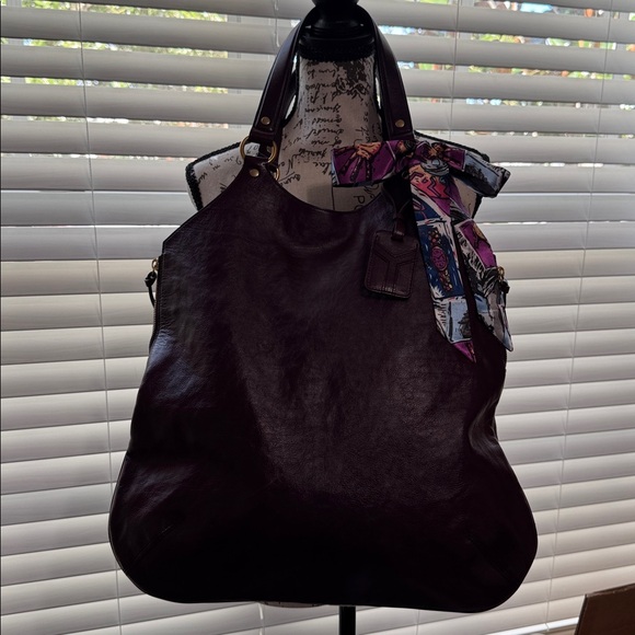 Yves Saint Laurent Handbags - YSL aubergine/purple metropolis leather bag